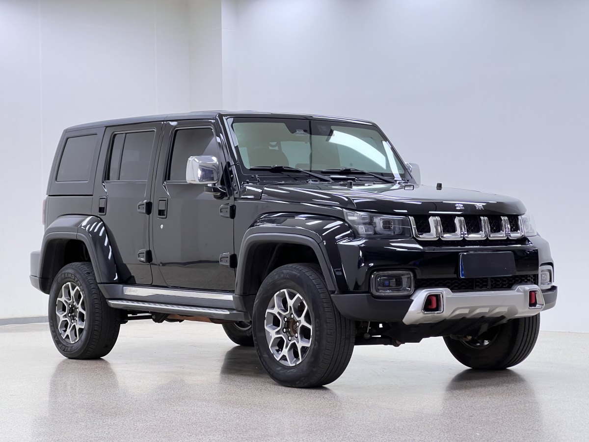 北京 BJ40  2019款  PLUS 2.3T 自动四驱尊享版 国VI图片