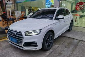 Sport 奥迪RS Q8 奥迪 RS Q8 4.0T