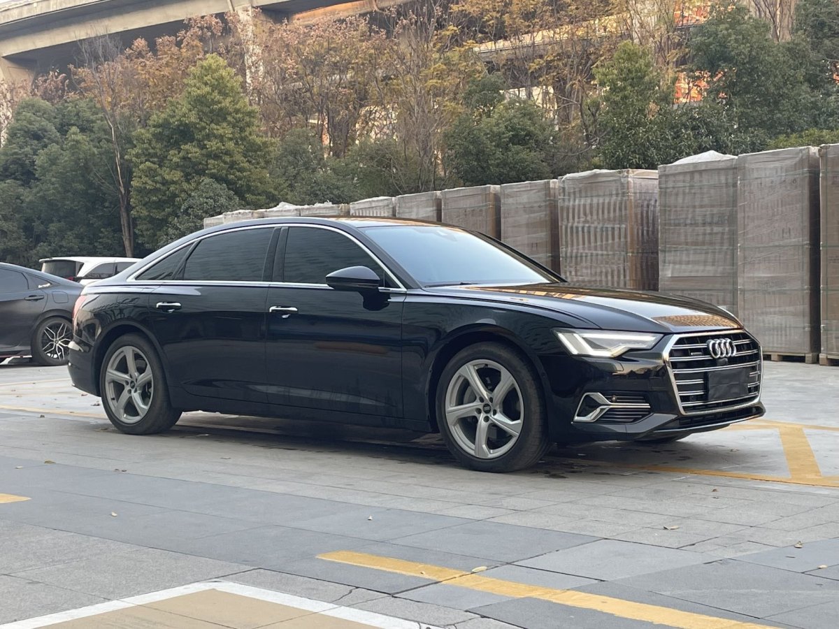 奧迪 奧迪A6L  2024款 45 TFSI quattro 臻選致雅型圖片