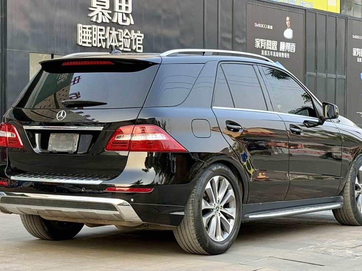 奔馳 奔馳M級  2014款 ML 400 4MATIC豪華型圖片