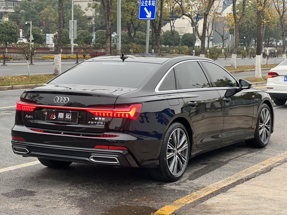 奧迪 奧迪A6L  2021款 45 TFSI quattro 臻選動感型圖片