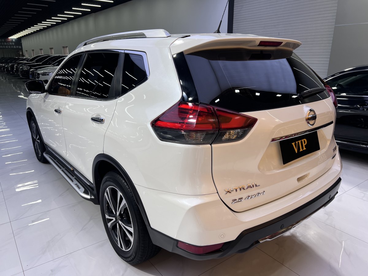 日產(chǎn) 奇駿  2014款 2.5L CVT豪華版 4WD圖片