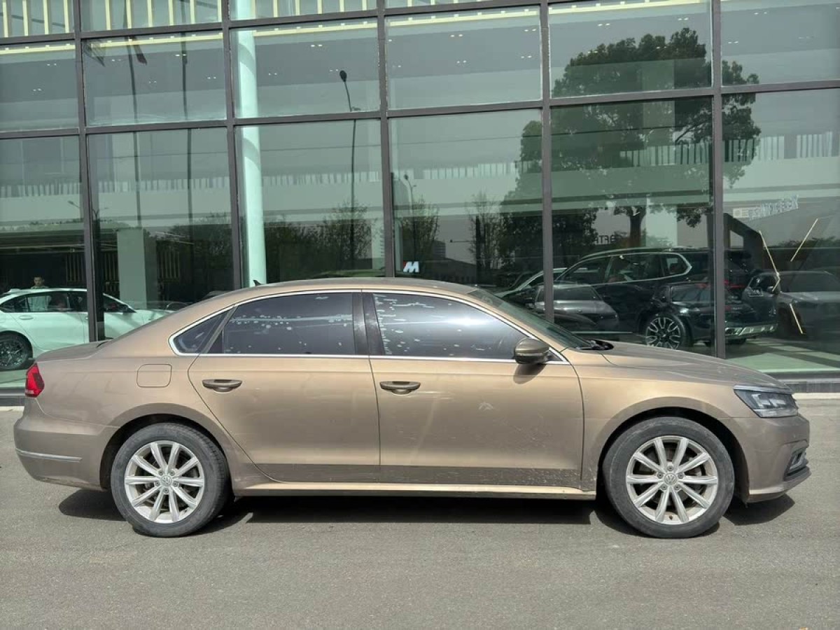大眾 帕薩特  2017款 330TSI DSG尊榮版圖片