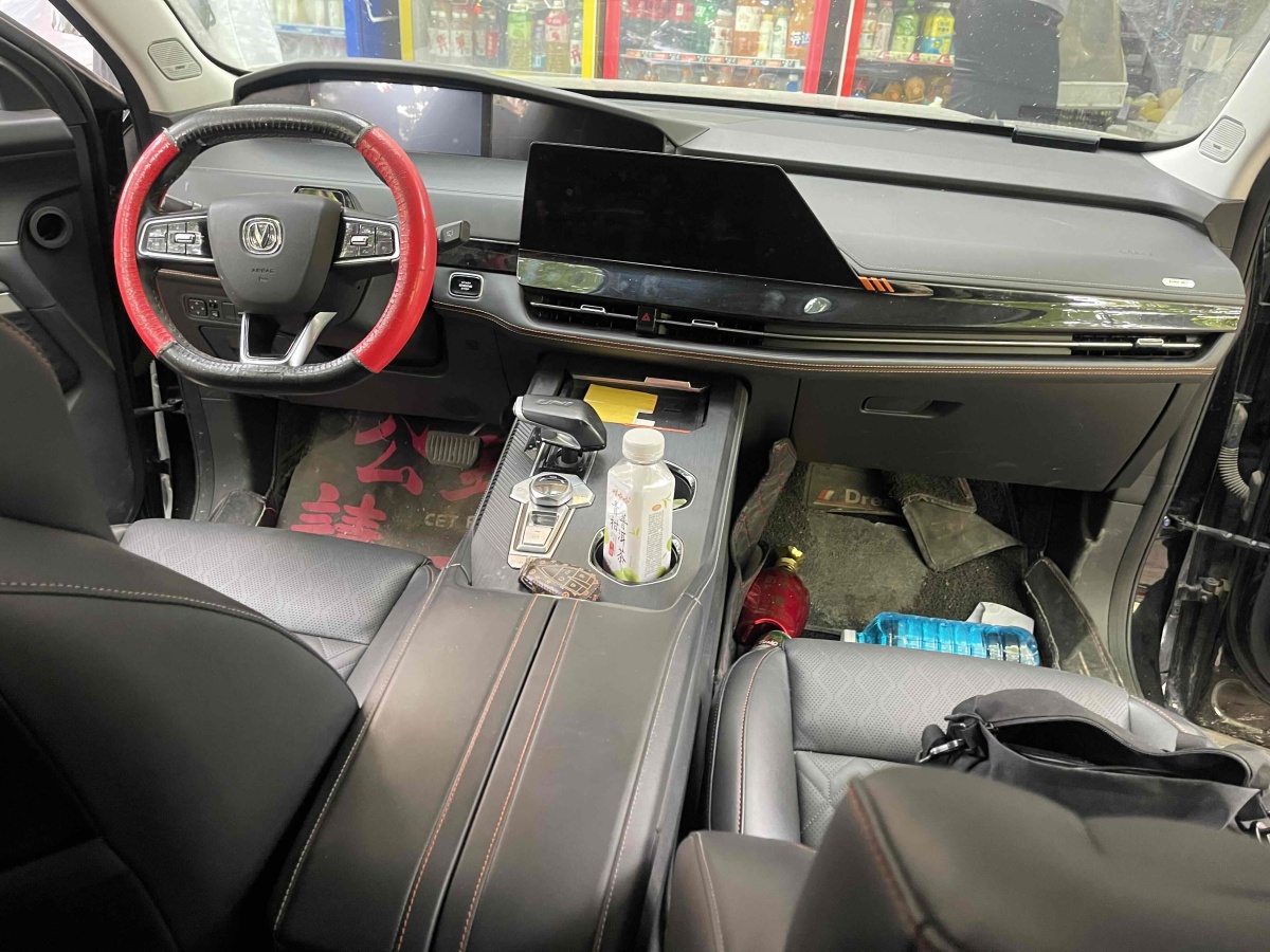 長安 長安UNI-K  2021款 2.0T 尊貴型圖片