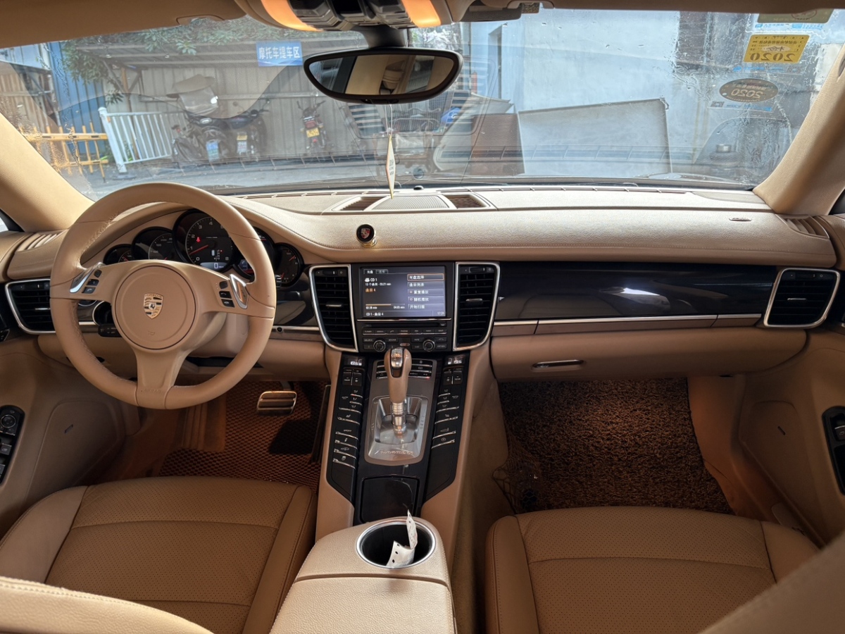 保時(shí)捷 Panamera  2013款 Panamera Platinum Edition 3.6L圖片