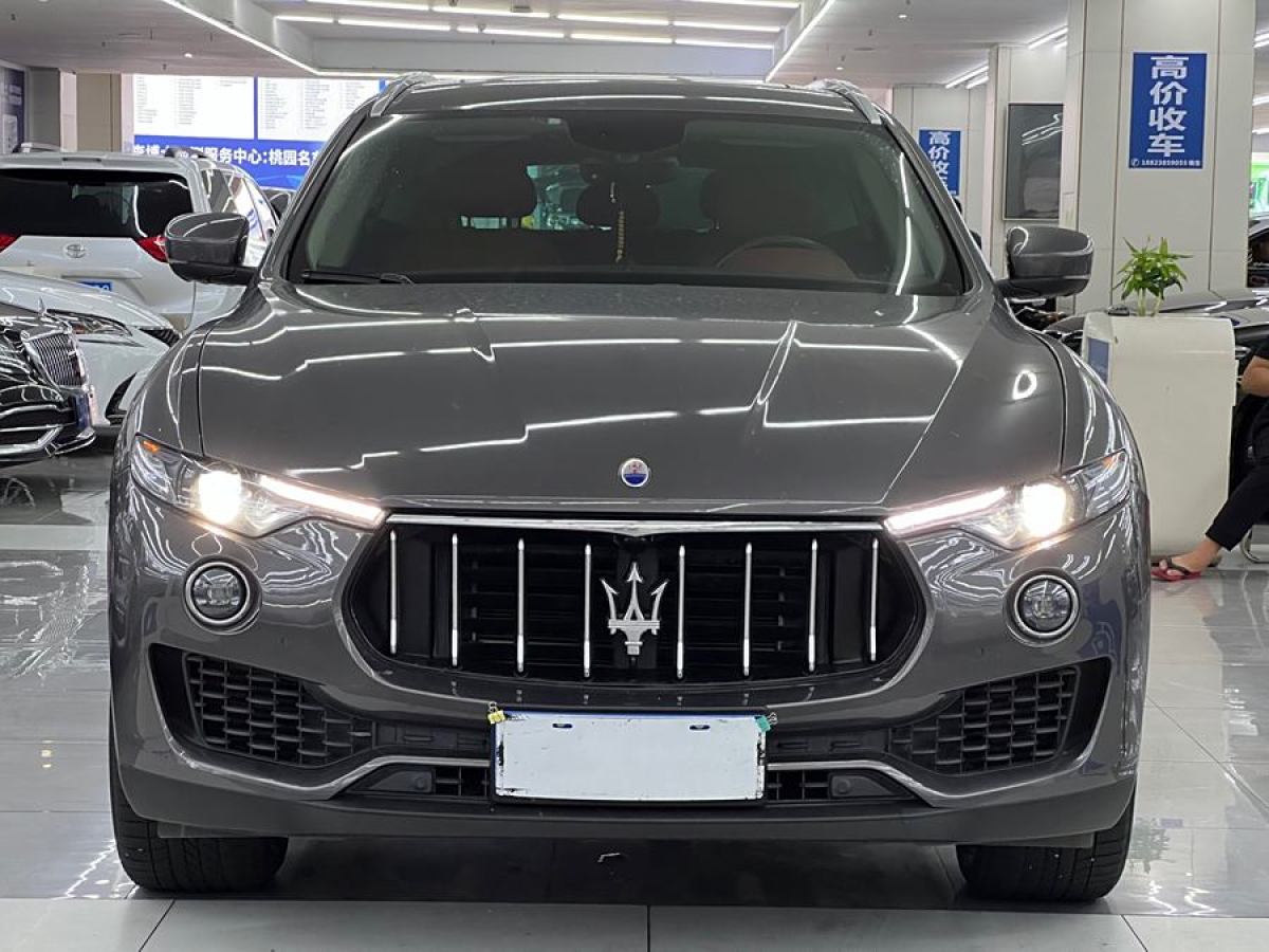 2019年7月瑪莎拉蒂 Levante  2019款 3.0T 350Hp 標(biāo)準(zhǔn)版 國(guó)VI