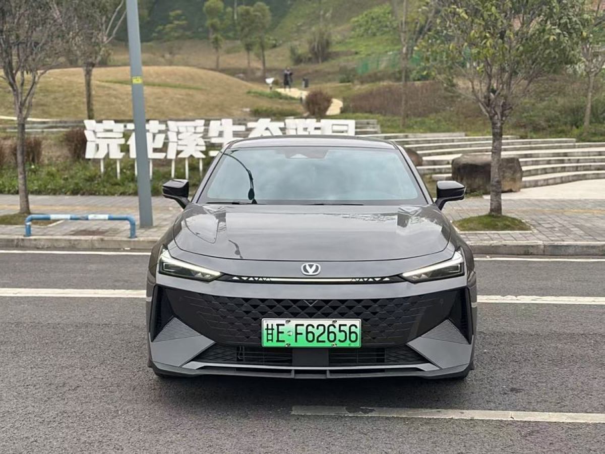 長安 長安UNI-V 智電iDD  2024款 藍(lán)鯨智電iDD 136km 智趣型圖片