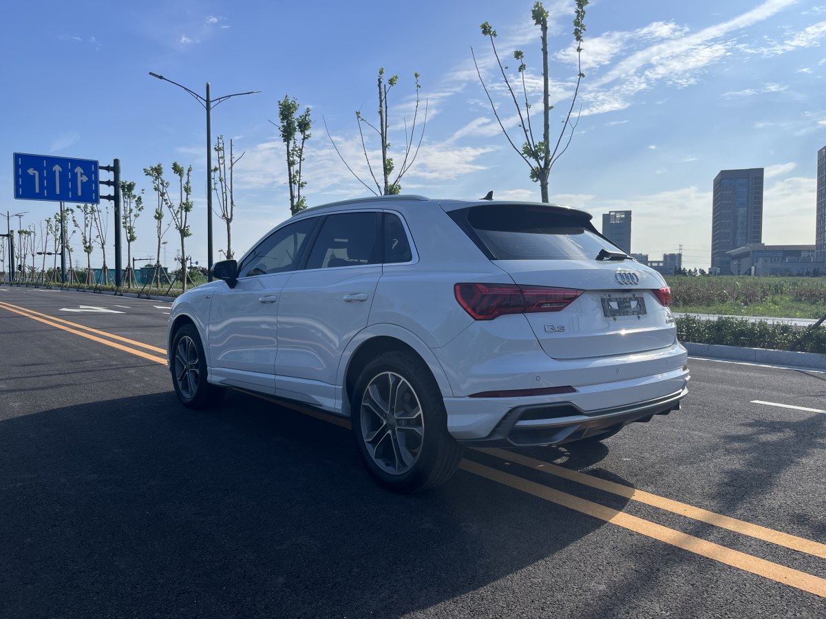 奧迪 奧迪Q3  2023款 40 TFSI 時尚動感型圖片