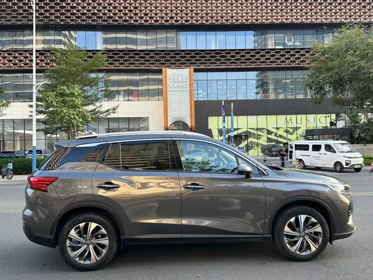 廣汽傳祺 GS4  2021款 270T 自動智聯(lián)科技版圖片