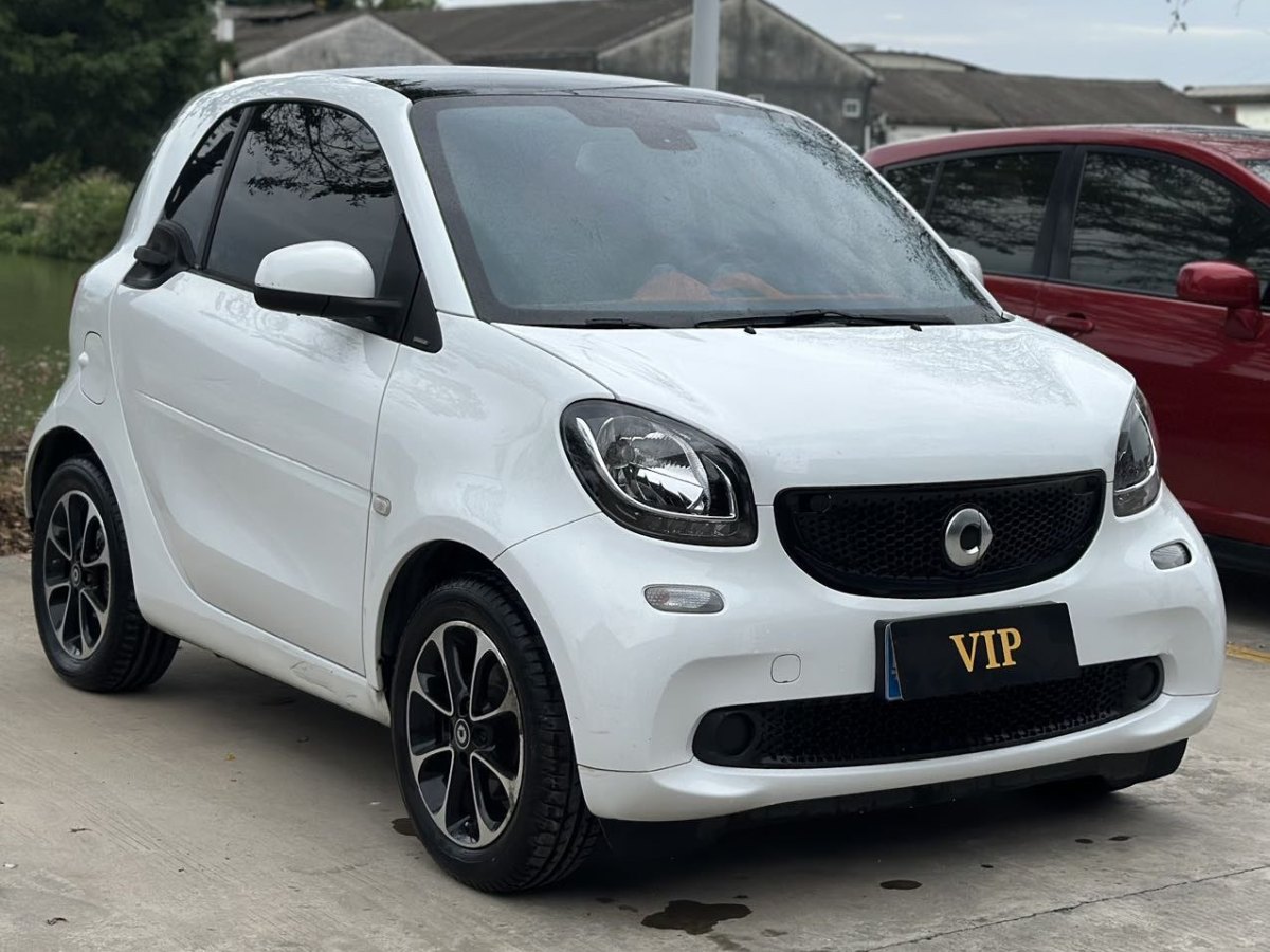 smart fortwo  2015款 1.0L 52千瓦硬頂激情版圖片