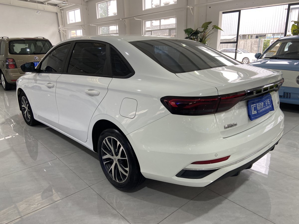 吉利 帝豪  2022款 第4代 1.5L 手动豪华型图片