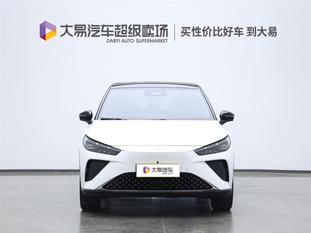哪吒 哪吒L  2024款 增程 220 閃充版圖片