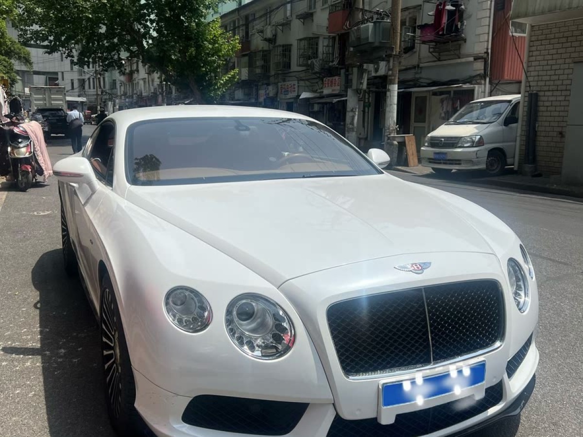 賓利 歐陸  2014款 4.0T GT V8 S 標(biāo)準(zhǔn)版圖片