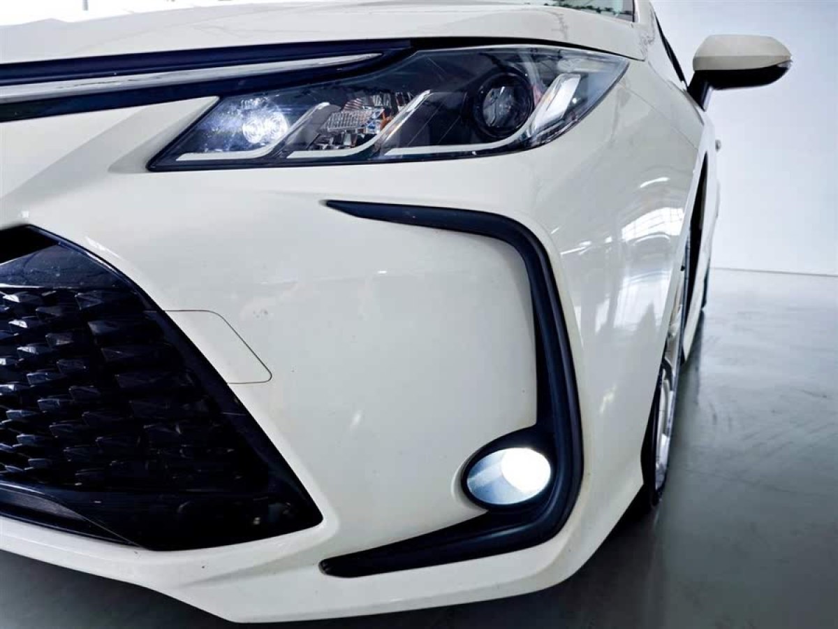 豐田 卡羅拉  2023款 1.8L 智能電混雙擎 精英版圖片