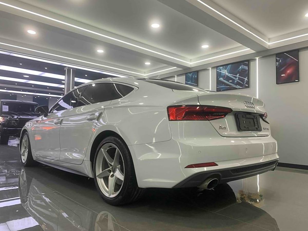 奧迪 奧迪A5  2017款 Sportback 40 TFSI 時(shí)尚型圖片