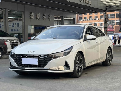 2023年3月 現(xiàn)代 伊蘭特 1.5L CVT LUX尊貴版圖片