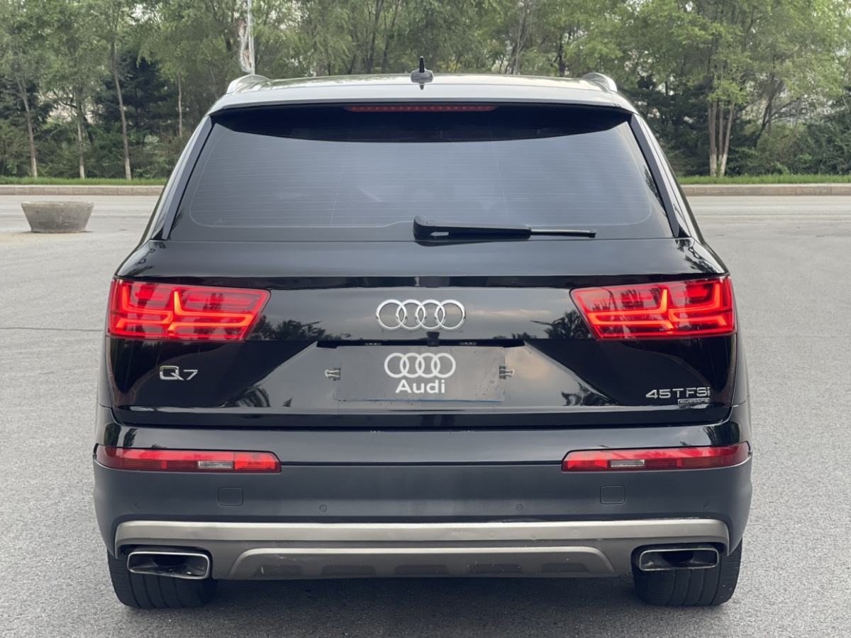 奧迪 奧迪Q7  2016款 45 TFSI S line運(yùn)動(dòng)型圖片