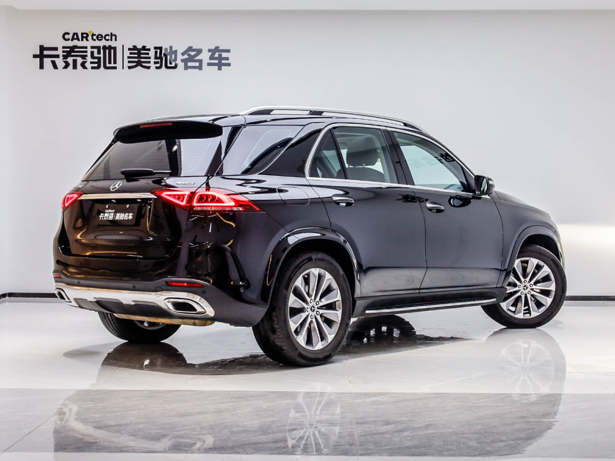 奔馳GLE級(jí) 2022款 改款 GLE 350 4MATIC 時(shí)尚型圖片