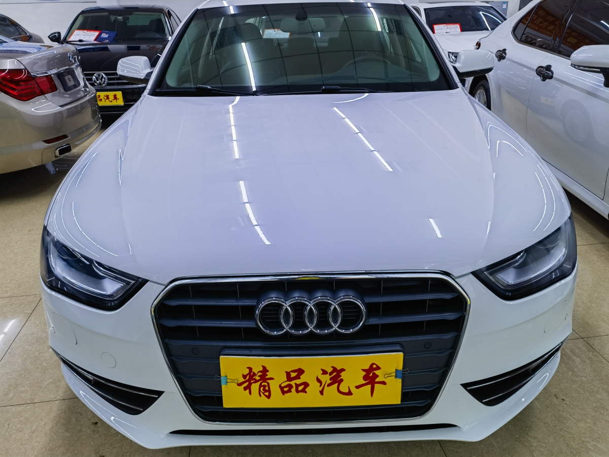 奧迪 奧迪A4L  2013款 35 TFSI 自動技術(shù)型圖片