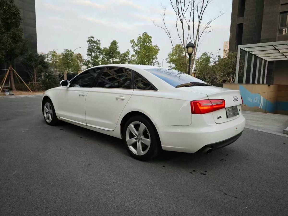 奧迪 奧迪A6L  2014款 A6L 2.8 FSI 35 FSI quattro豪華型圖片