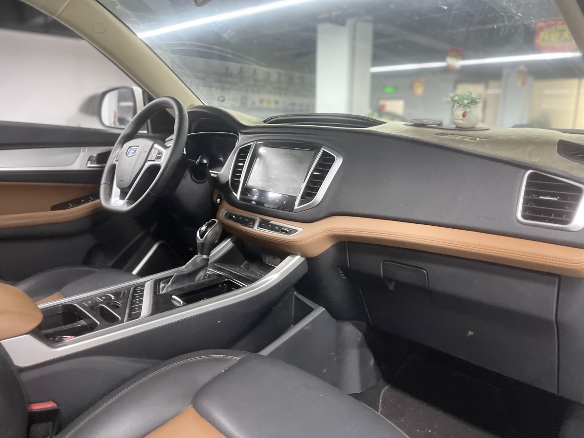 吉利 遠景SUV  2018款 1.4T CVT 4G互聯(lián)旗艦型圖片