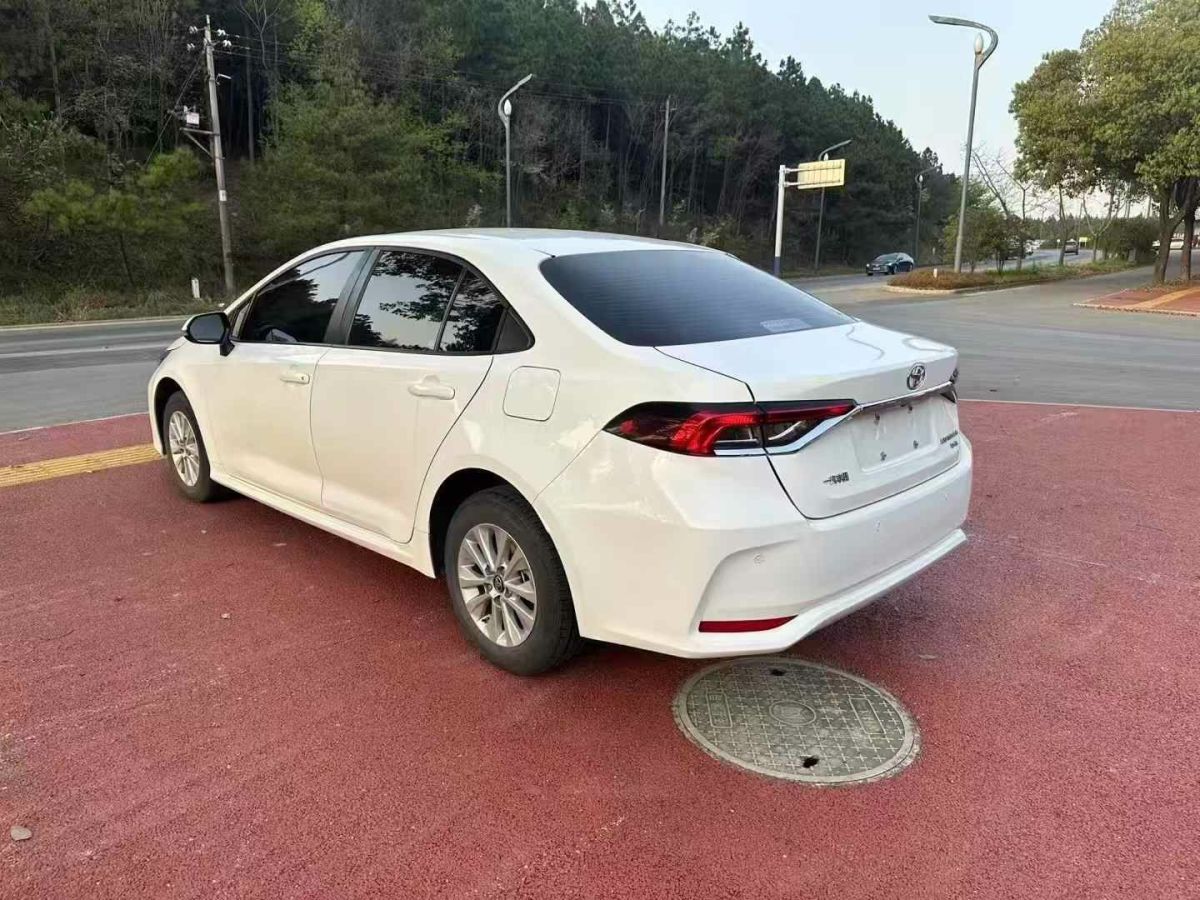豐田 卡羅拉銳放  2022款 2.0L 先鋒版圖片