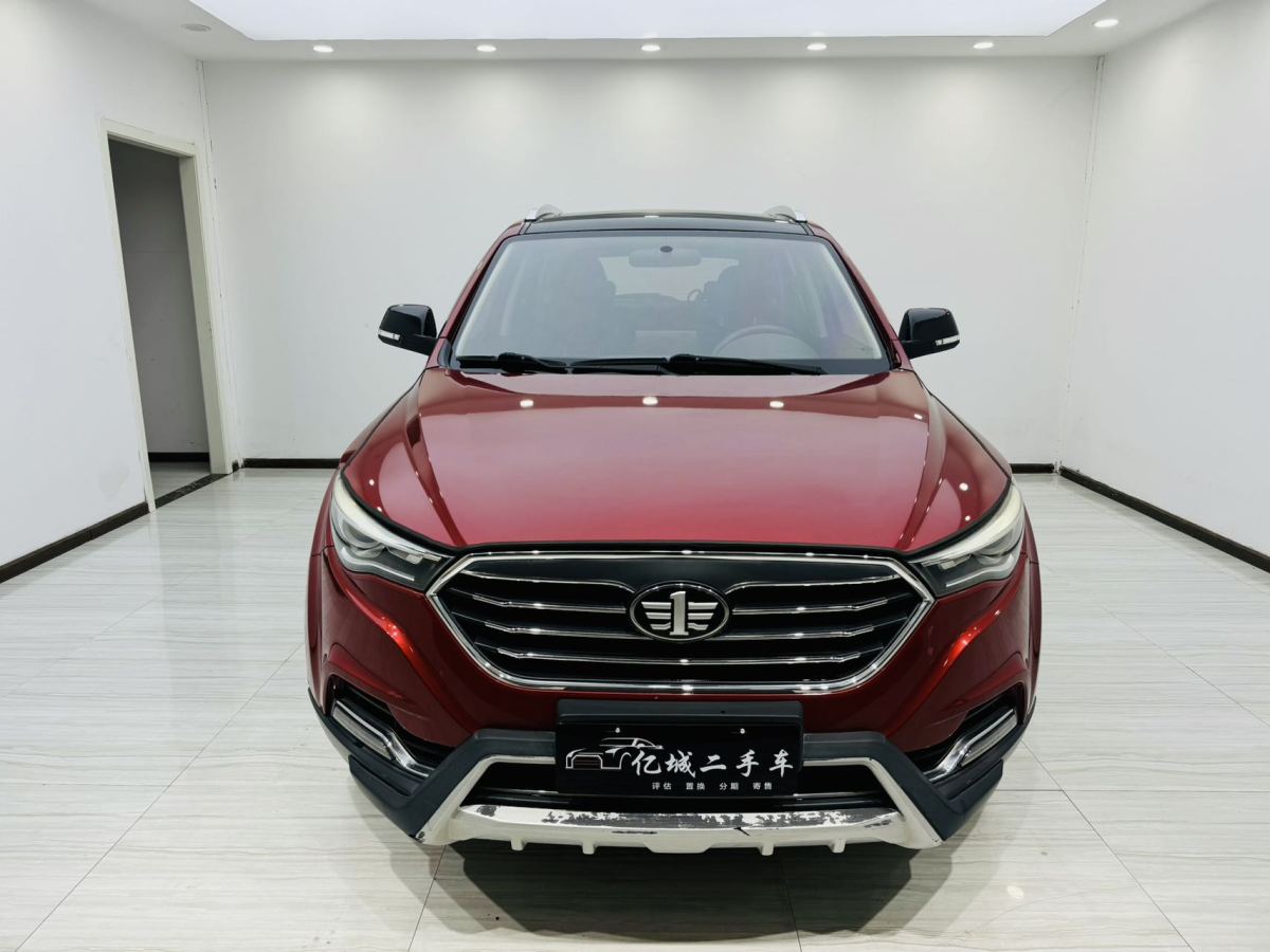 奔騰 X40  2017款 1.6L 自動(dòng)豪華型圖片