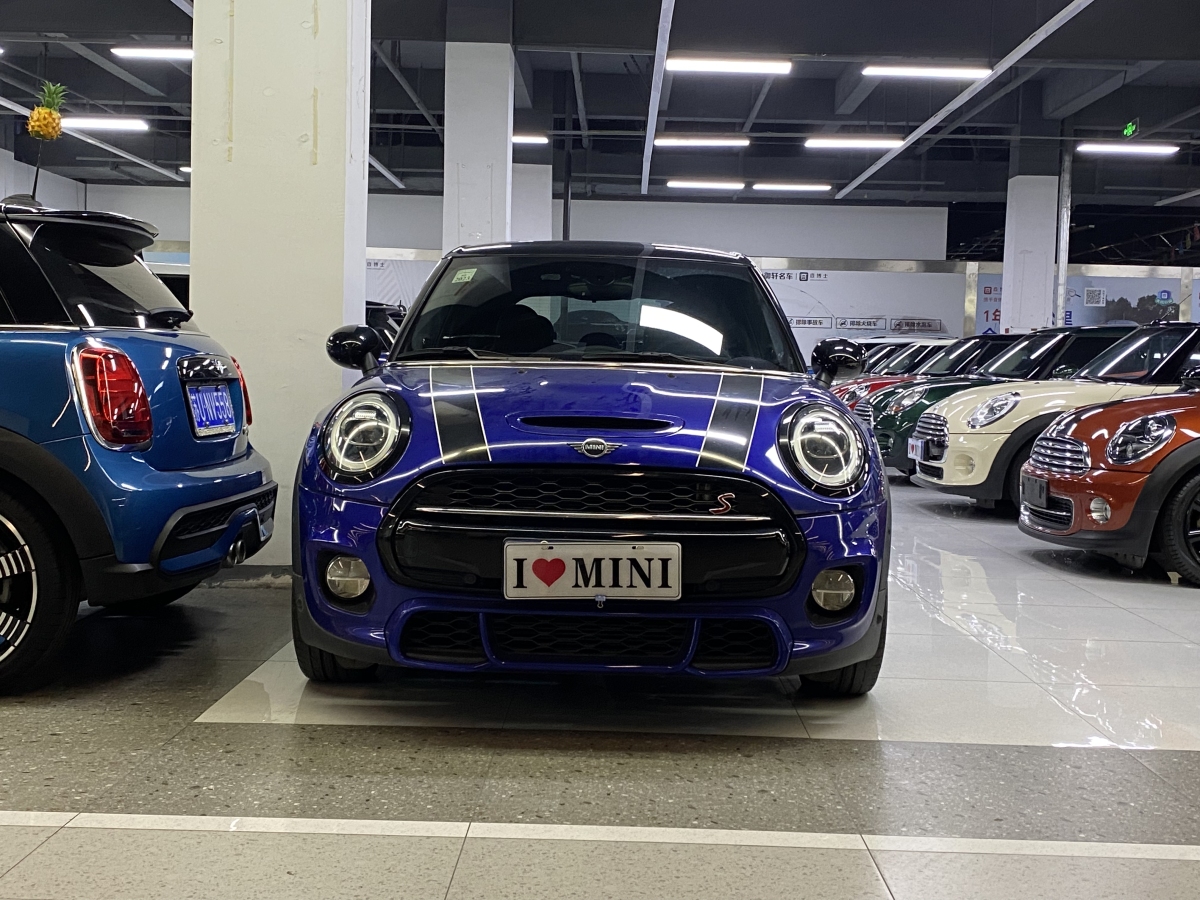 MINI MINI  2020款 2.0T COOPER S 賽車手 五門版圖片