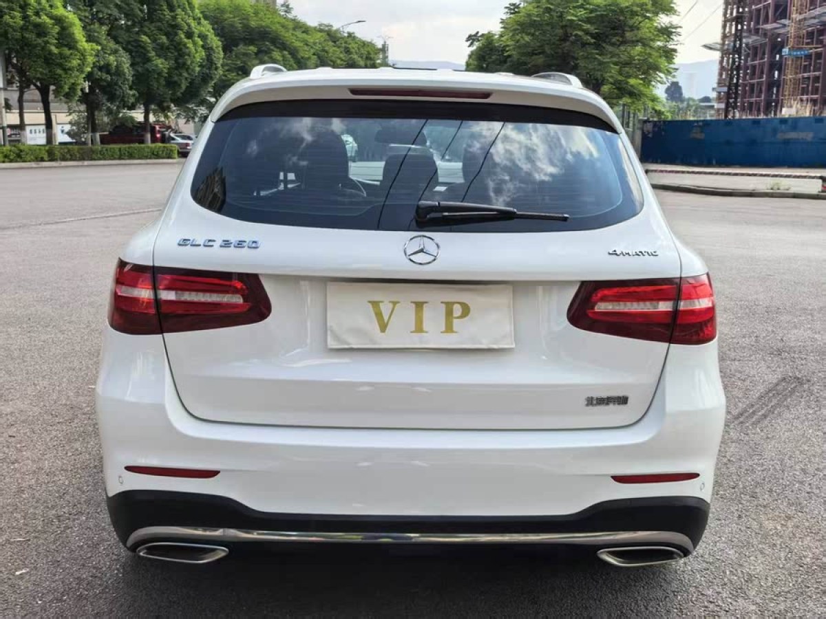 奔馳 奔馳GLC  2018款 改款 GLC 260 4MATIC 豪華型圖片