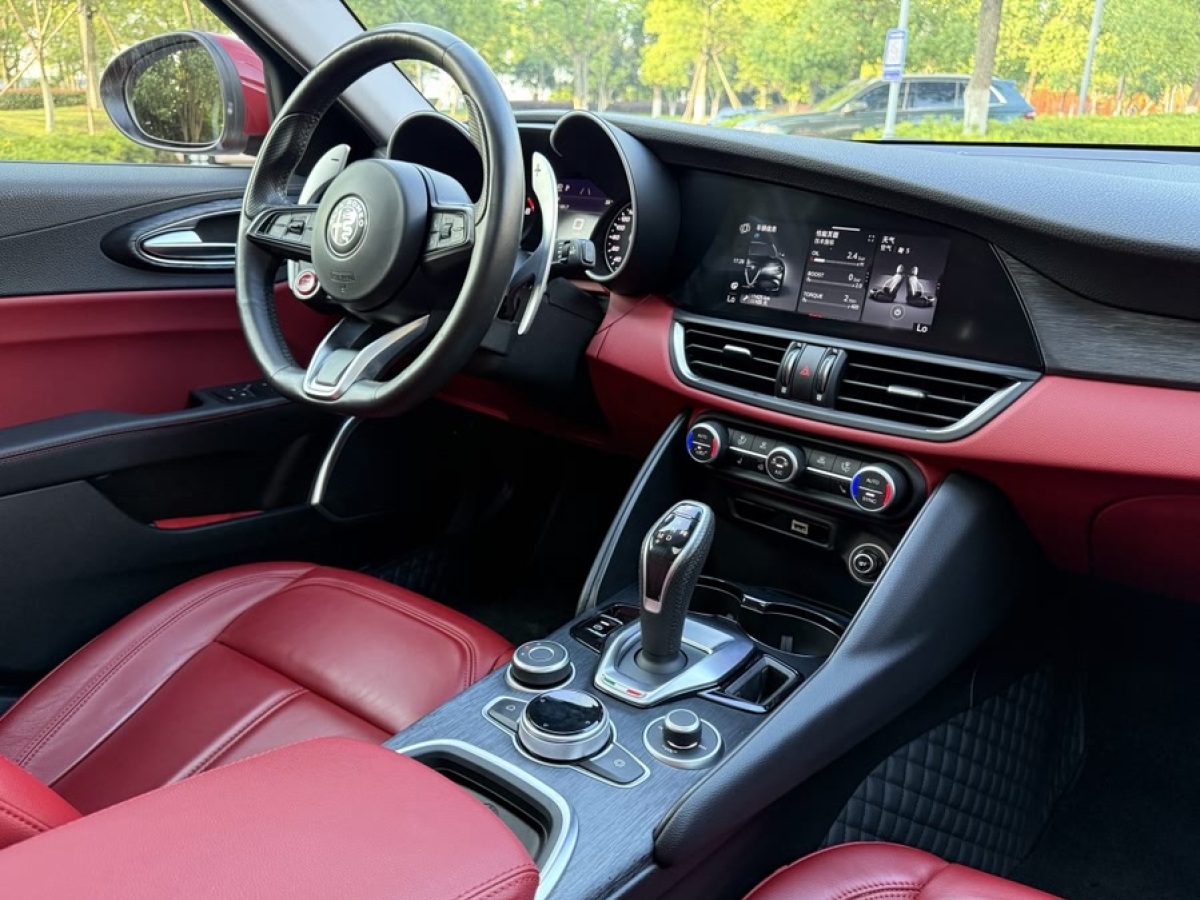 阿爾法·羅密歐 Giulia  2021款 2.0T 280HP 豪華版圖片