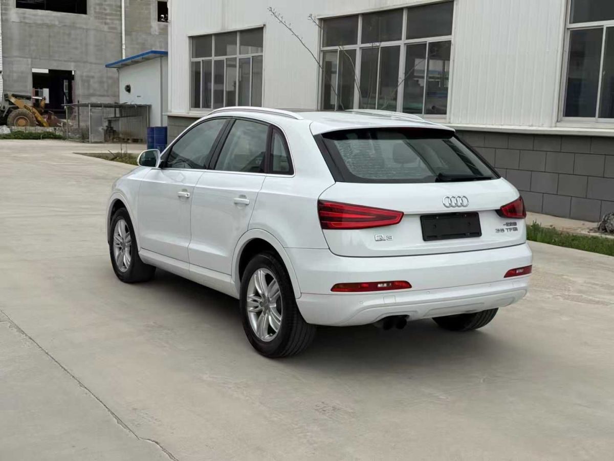 奧迪 奧迪Q3  2014款 Q3 1.4T 30TFSI 手動標(biāo)準(zhǔn)型圖片