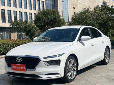 2021年8月 現(xiàn)代 名圖 1.8L CVT尊貴版LUX圖片