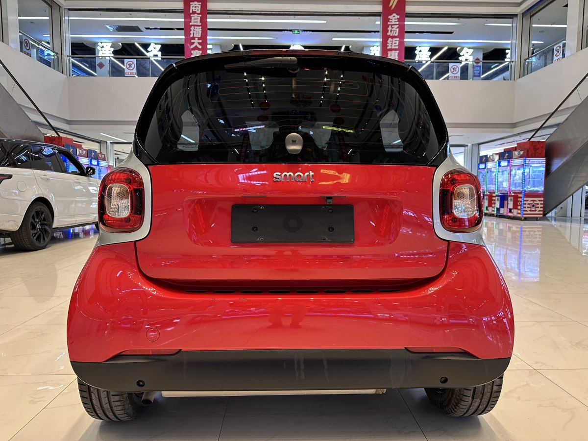 smart fortwo  2018款 1.0L 52千瓦硬頂激情版圖片