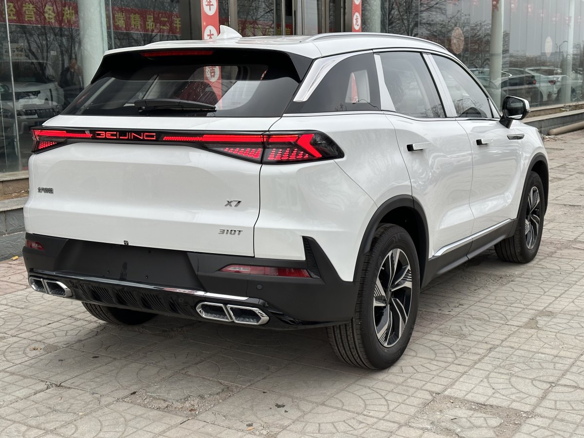 北汽紳寶 BEIJING-X7  2023款 1.5TD DCT優(yōu)享+版圖片