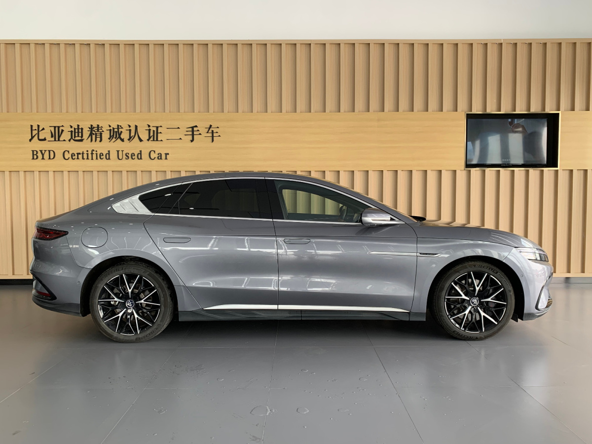 比亞迪 漢  2022款 EV 創(chuàng)世版 610KM四驅(qū)尊享型圖片