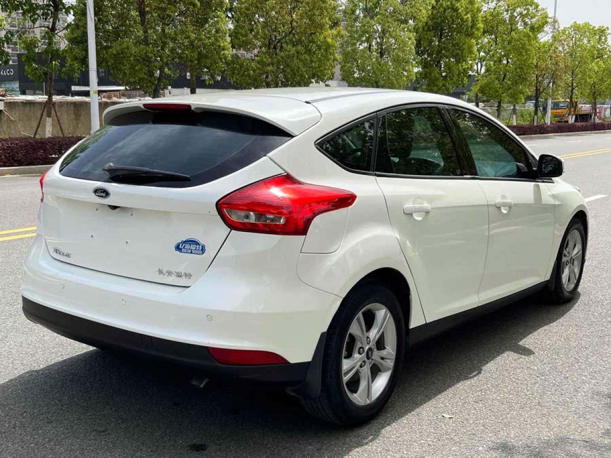 福特 ?？怂? 2017款 兩廂 1.6L 自動舒適型智行版圖片