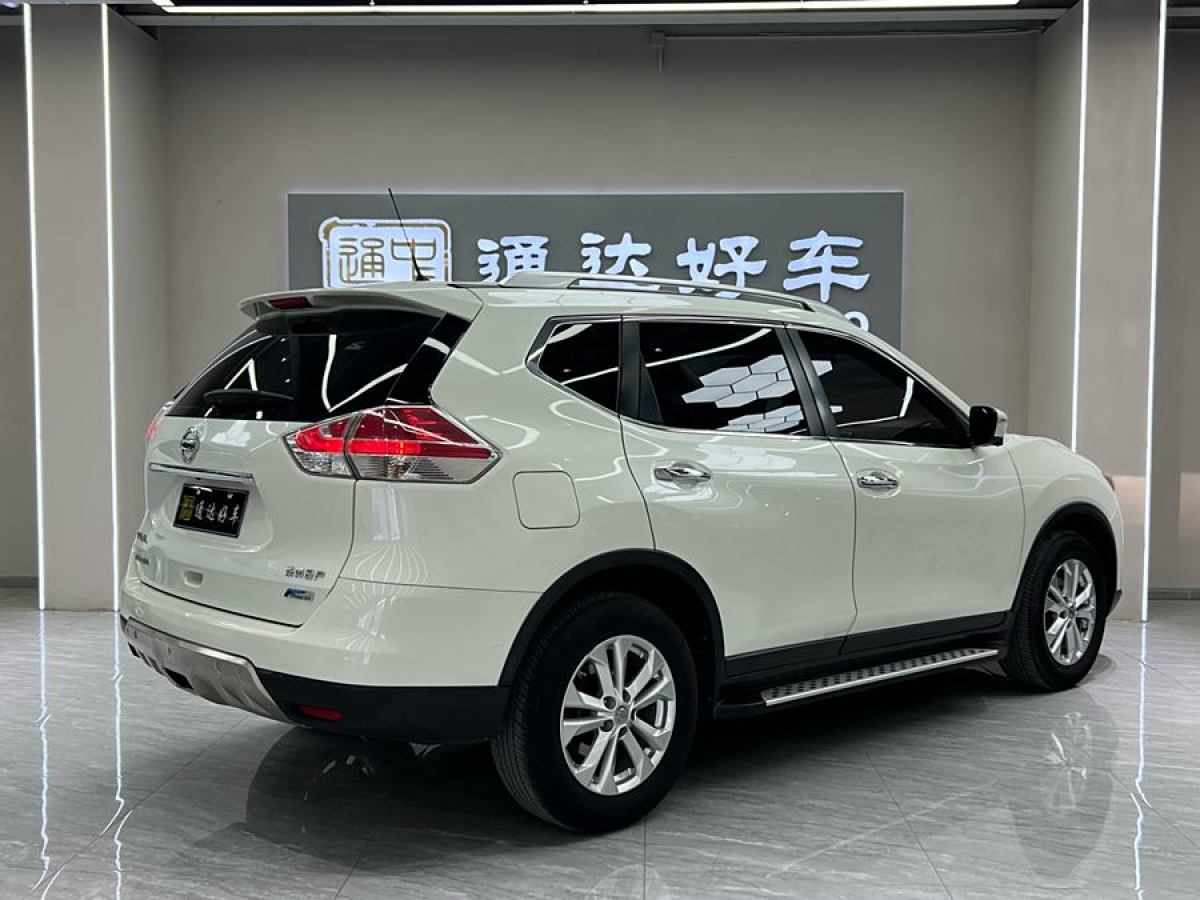 日產(chǎn) 奇駿  2014款 2.5L CVT豪華版 4WD圖片