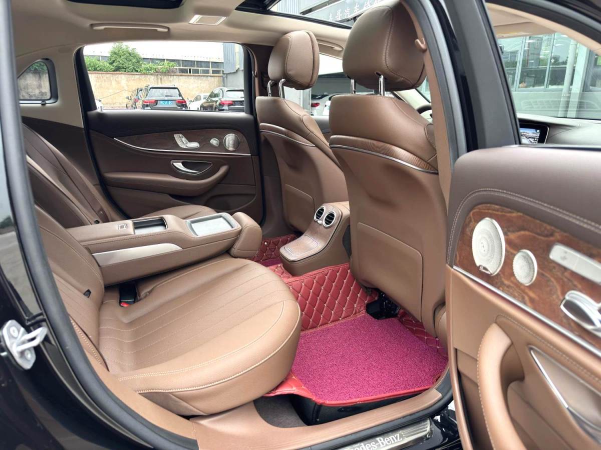 奔馳 奔馳E級  2023款 改款 E 300 L 豪華型圖片