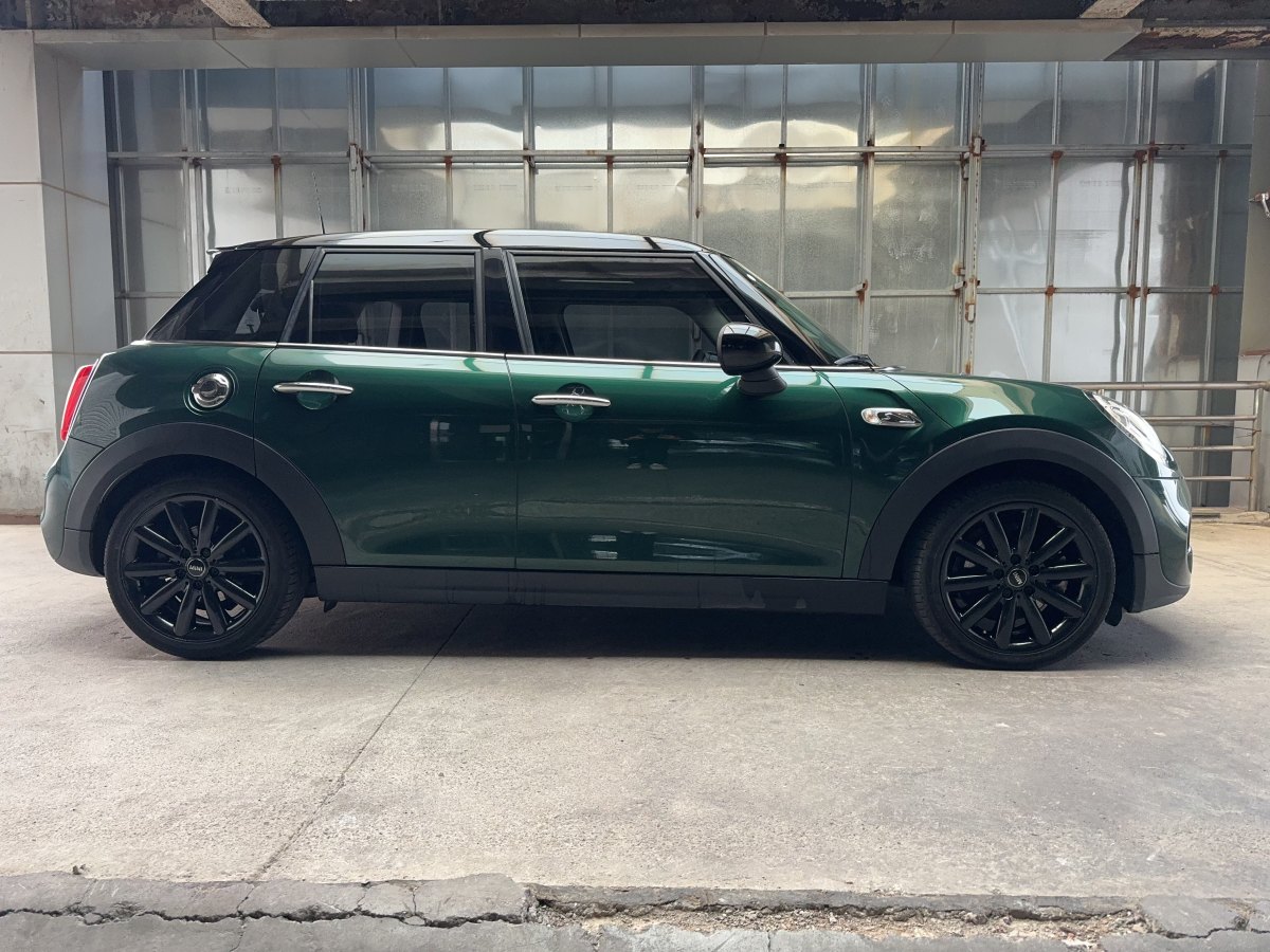 MINI MINI  2016款 2.0T COOPER S 五門版圖片