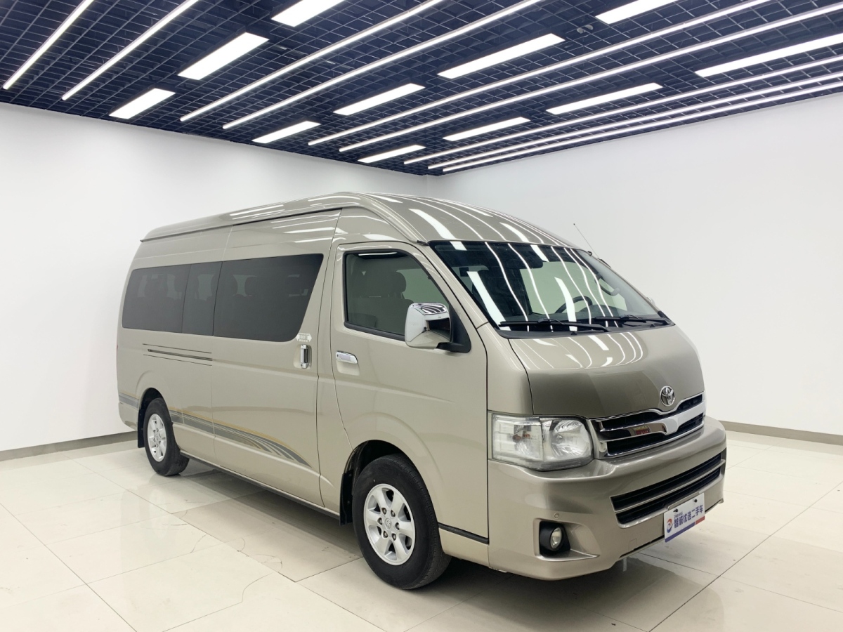 豐田 HIACE  2011款 2.7L自動(dòng)標(biāo)準(zhǔn)版13座圖片