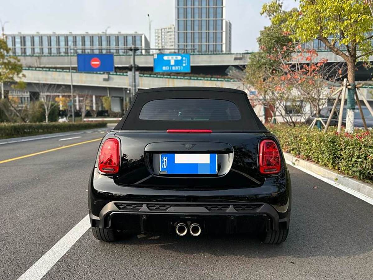 MINI MINI  2022款 2.0T COOPER S CABRIO 黑標(biāo)特別版圖片