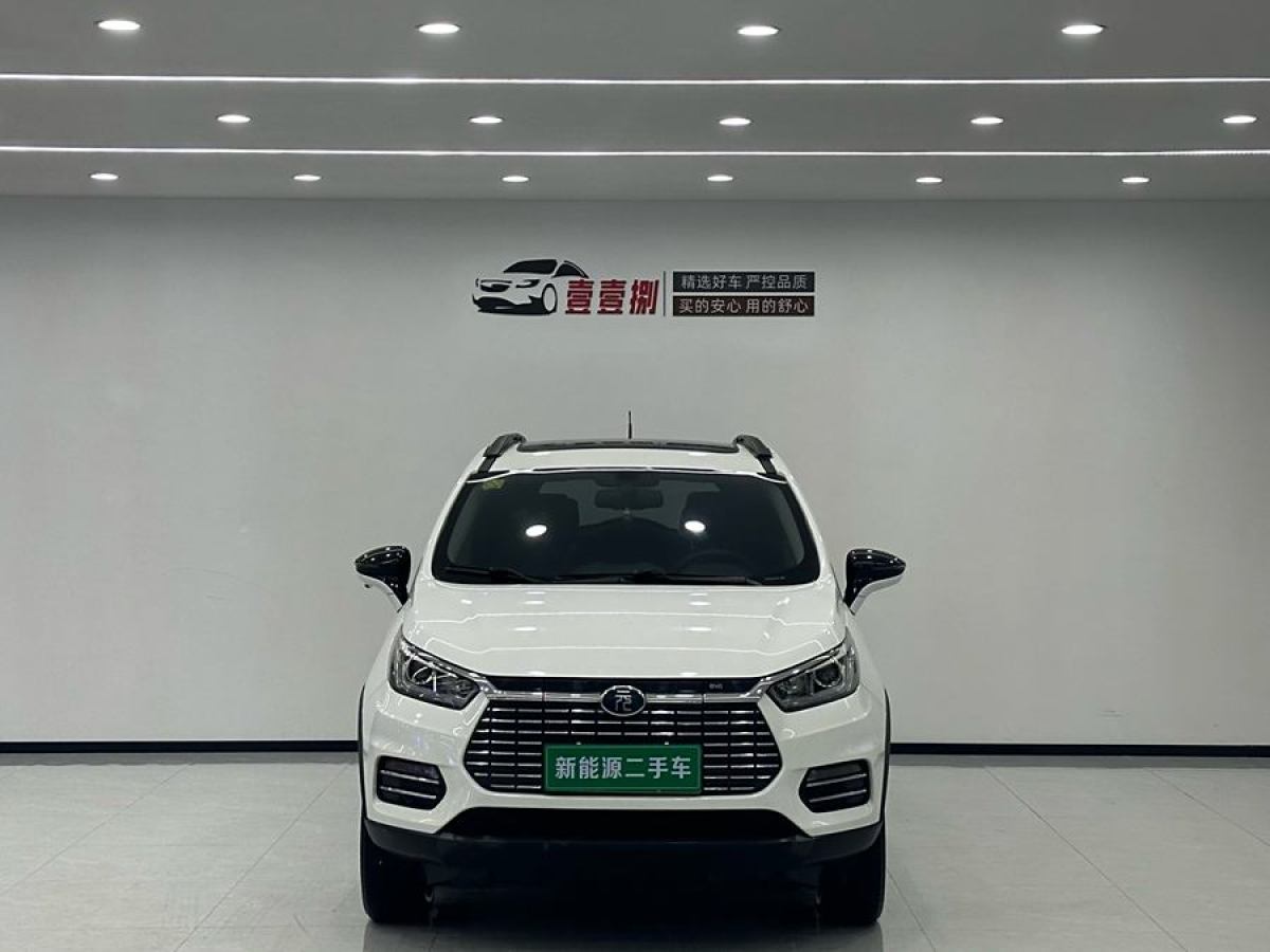 2018年12月比亞迪 元新能源  2018款 EV360 智聯(lián)炫酷型