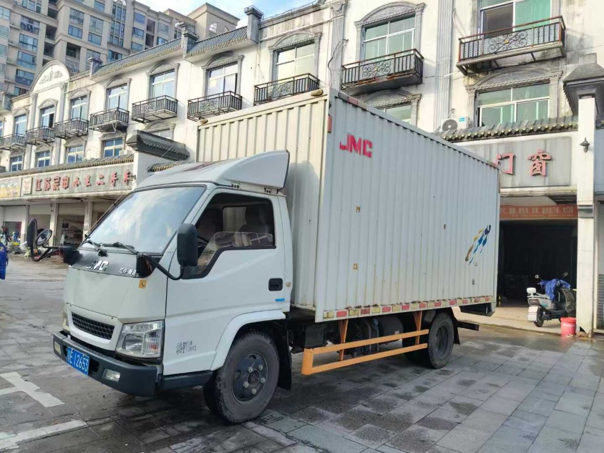 江鈴 寶典  2020款 1.8T汽油兩驅(qū)尊享版標(biāo)軸JX4G18A6L圖片