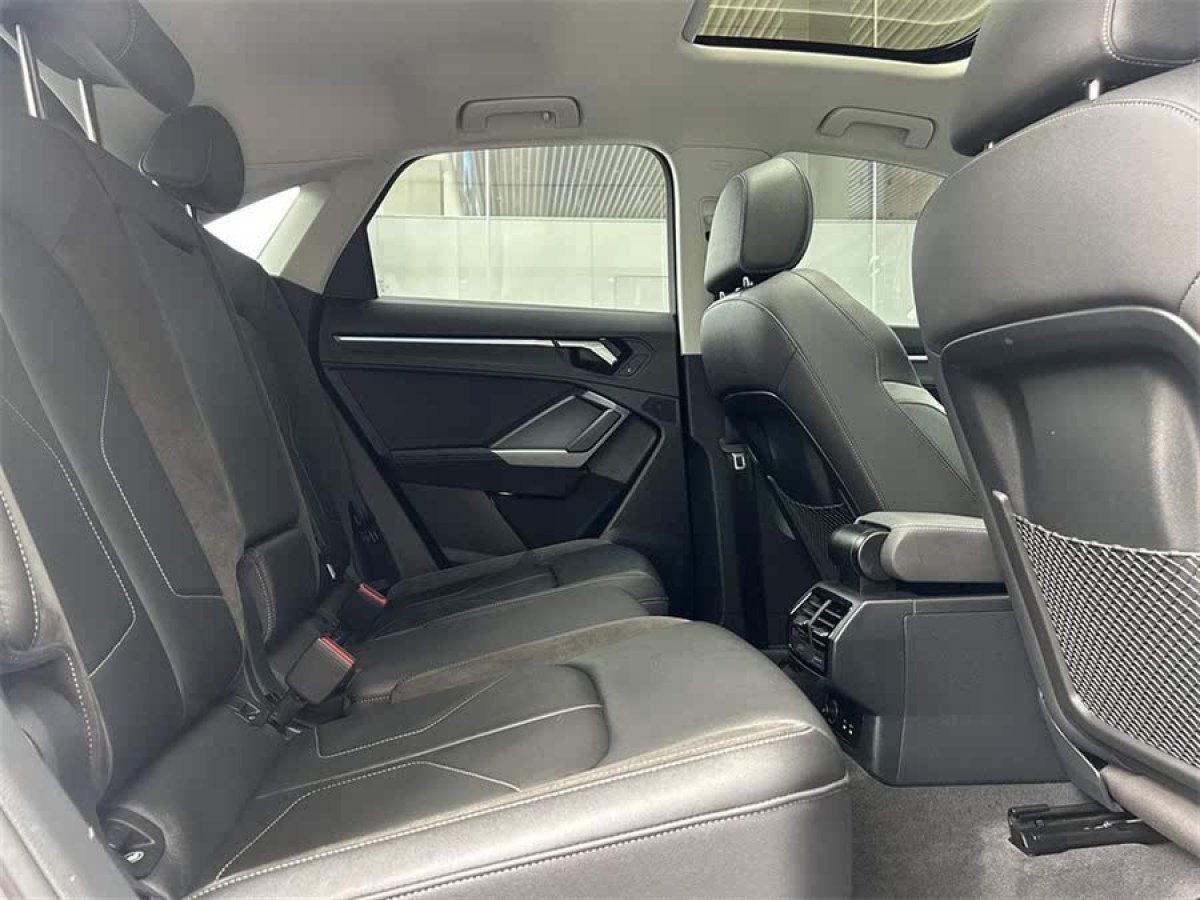 奧迪 奧迪Q3  2020款 40 TFSI 時尚動感型圖片