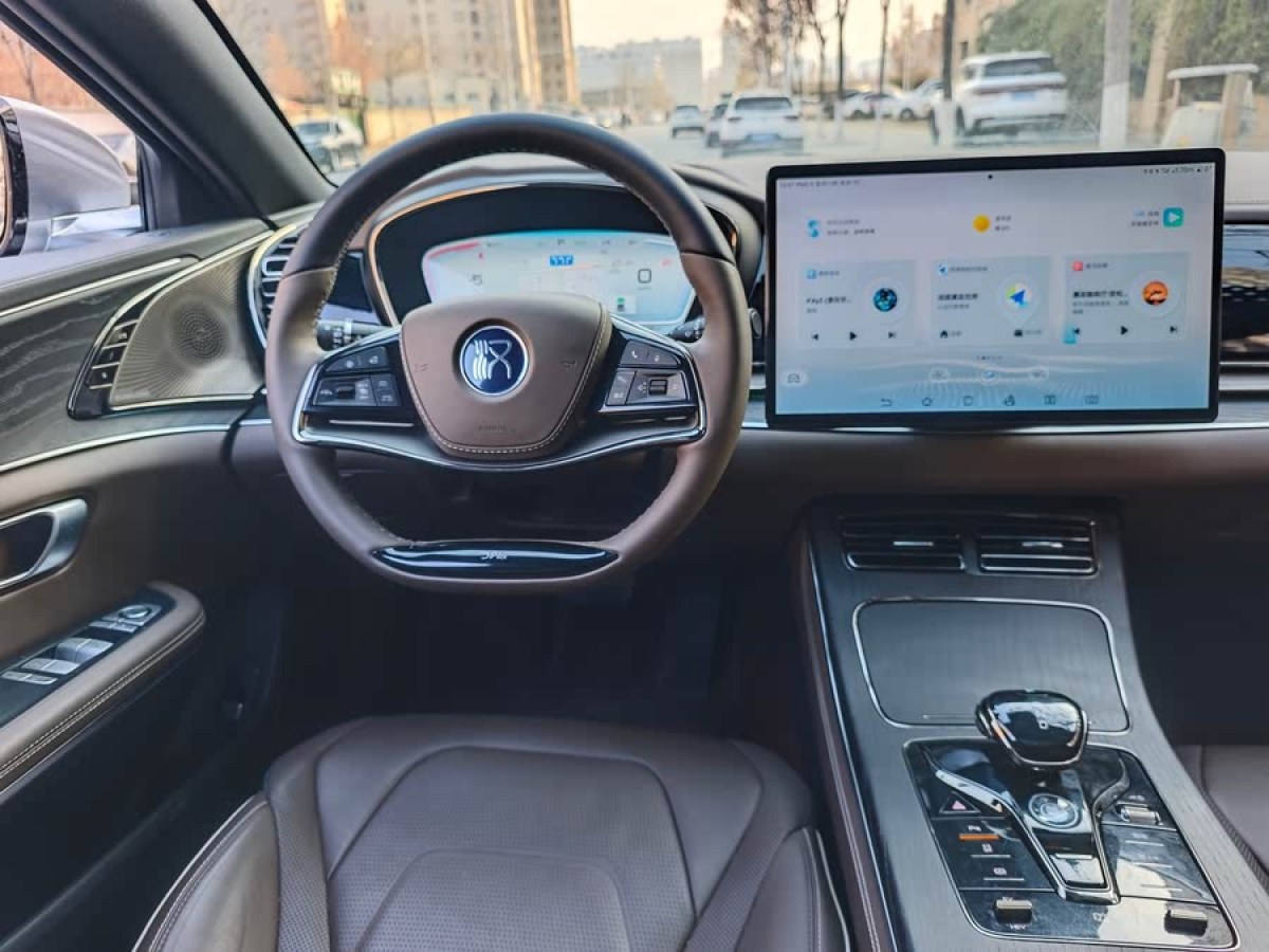 比亞迪 漢  2022款 DM-i 121KM 領(lǐng)航型圖片