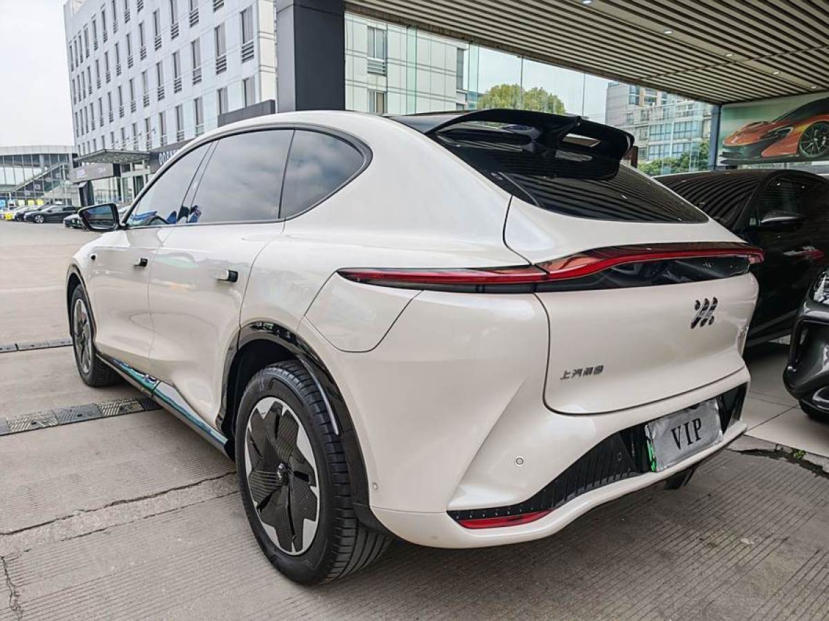 智己 智己LS7  2023款 77kWh Urban Fit后驅(qū)版圖片