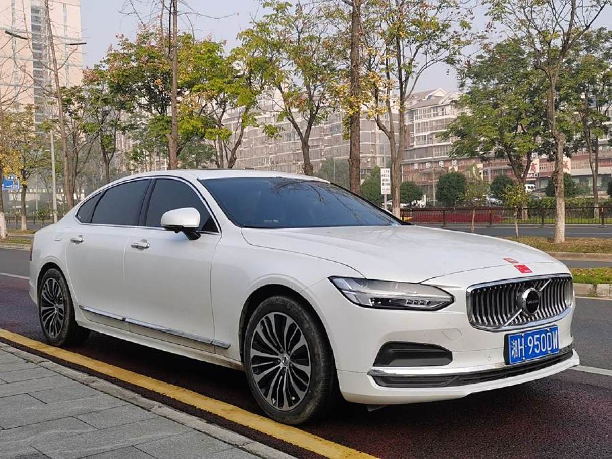 沃爾沃 S90  2023款 B5 智遠(yuǎn)豪華版圖片