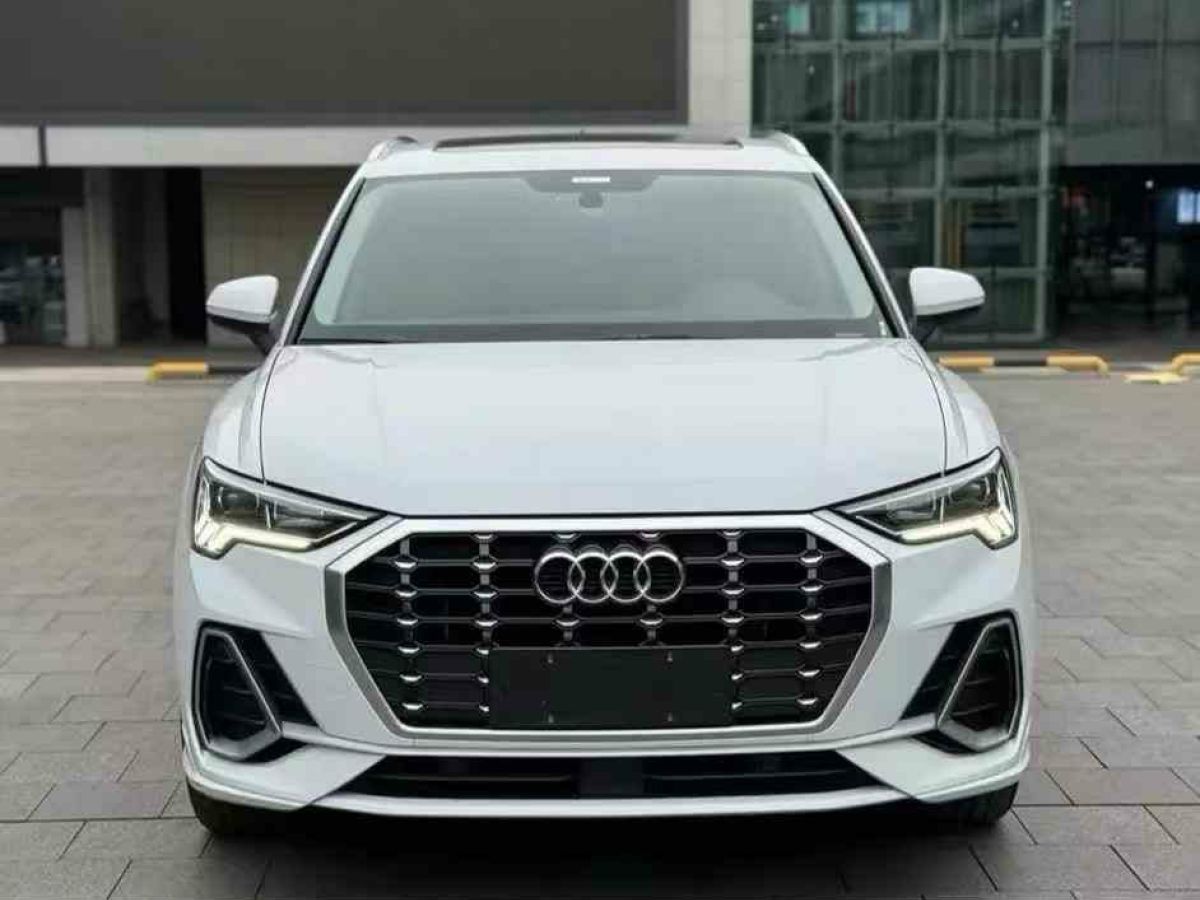 奧迪 奧迪Q3  2019款  35 TFSI 時尚動感型圖片