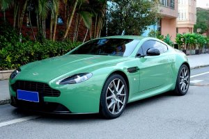 V8 Vantage 阿斯頓·馬丁 4.7L Sportshift Coupe