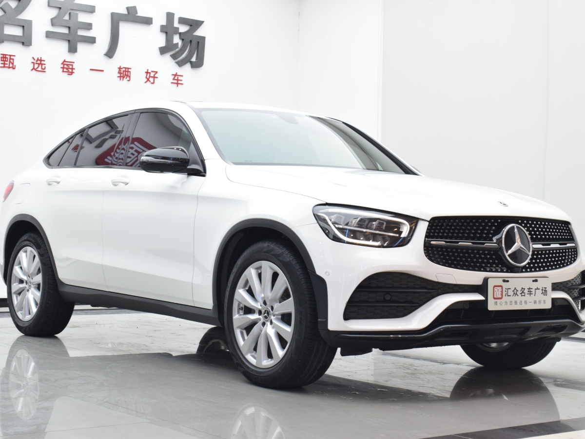 奔馳 奔馳GLC  2022款 改款 GLC 260 4MATIC 轎跑SUV圖片